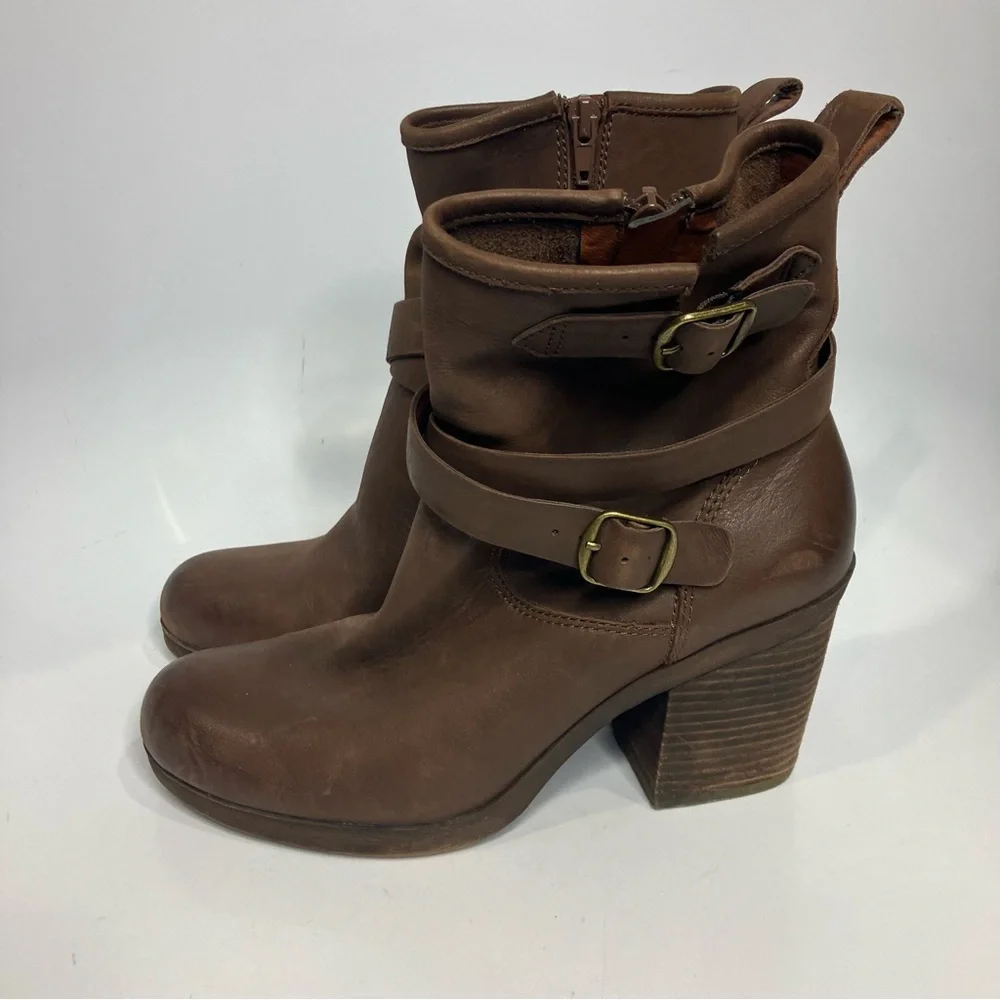 Lucky Brand Orenzo brown leather boots block heel buckle women’s size 8.5 trendy
